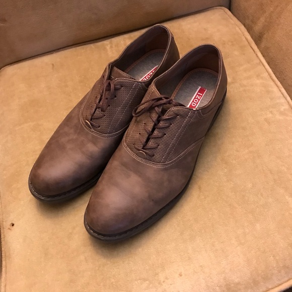Mens Izod lace up Oxford , worn a couple of times - Picture 3 of 5